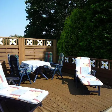 בית נופש Holiday Apartment With 1 Bedroom *